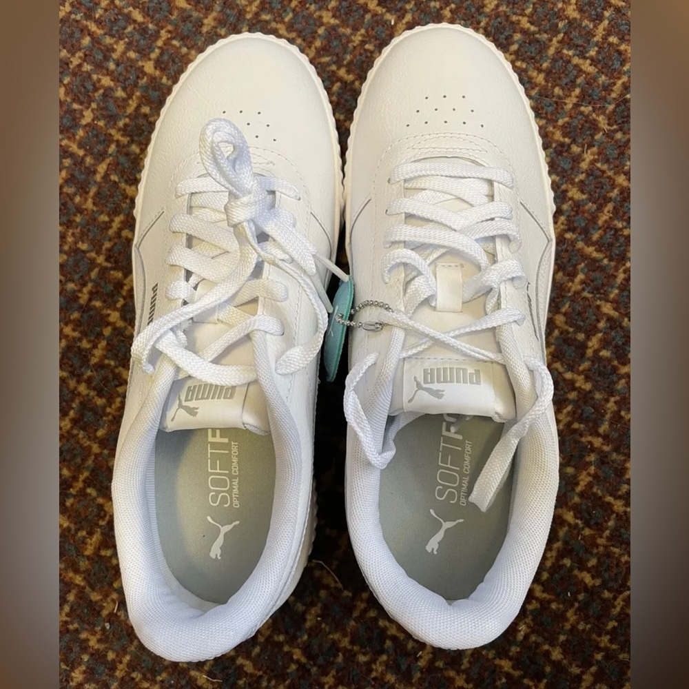 Women’s Puma Carina Sneaker